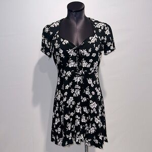 Forever 21 ShortSleeve floral dress!